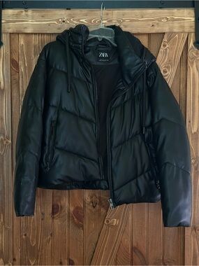 Zara Black Quilted Hooded Puffer